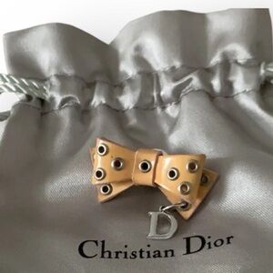 COMING SOON
Dior Vintage Bow Ring